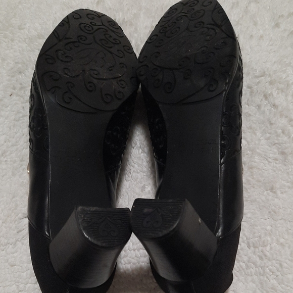 Brighton Black Embroidered Shoes - Picture 7 of 8